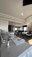 Headman Hotel