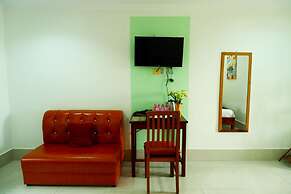 Nary Villa