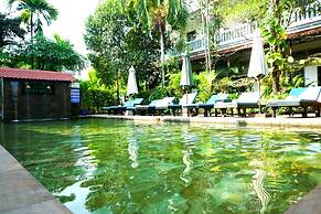 Nary Villa