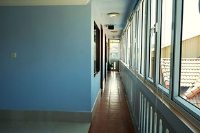 Nary Villa