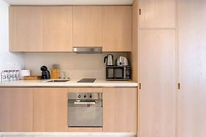 Ultra Luxury Palm Tower with Shared Hotel Facilities