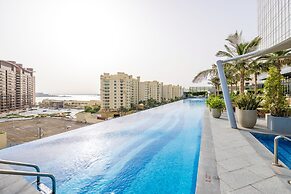 Ultra Luxury Palm Tower with Shared Hotel Facilities