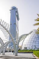 Ultra Luxury Palm Tower with Shared Hotel Facilities