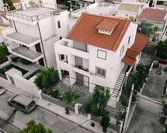 BLUE RIVIERA A.E