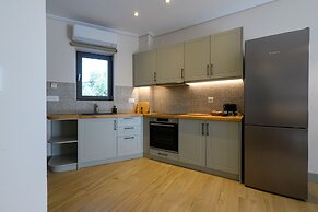 Kannas Mani-Luxury Suites- Adults friendly 14+