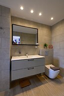 Kannas Mani-Luxury Suites- Adults friendly 14+