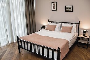 Makmani Hotel