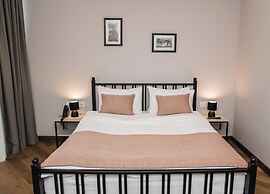 Makmani Hotel