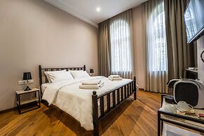 Makmani Hotel