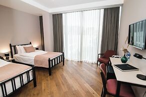 Makmani Hotel