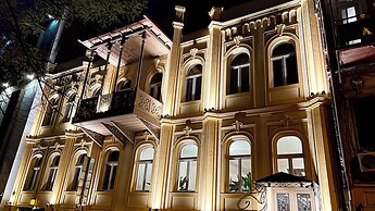 Makmani Hotel