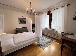 Villa Mai