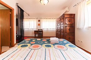 Guincho Typical House I by Homing