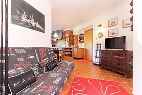 Guincho Typical House I by Homing