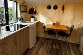 Little Linney - Sleeps 2 - Garden - Parking - Wifi