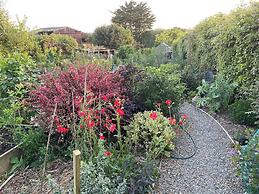 Little Linney - Sleeps 2 - Garden - Parking - Wifi