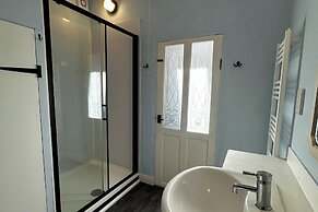 Little Linney - Sleeps 2 - Garden - Parking - Wifi