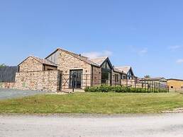 Skirden View