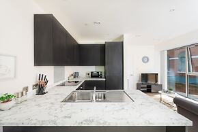 Luxury City Centre Gem, Prime Location