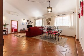 Guincho Typical House II by Homing