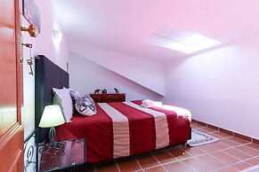 Guincho Typical House II by Homing