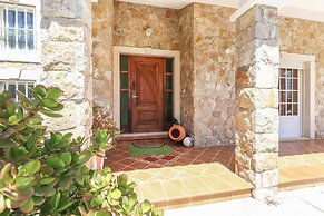 Guincho Typical House II by Homing