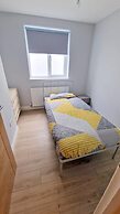 2-bed House - Sleeps 5 & Central Links
