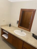 2 Minutes Walk to Beach Huge 3 bdrm Condo with Pool