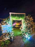Cebu One Tectona Resort Hotel