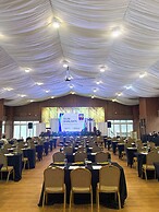 Cebu One Tectona Resort Hotel