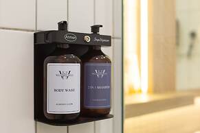 Wellesley Hotel