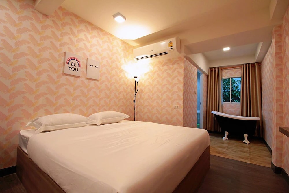 R 17 Living Hotel