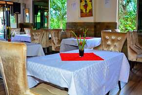 Omega Gardens Hotel