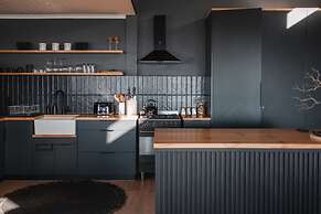 Klein Hangklip - Eco Mountain Cabin