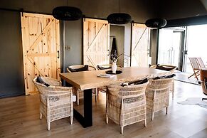 Klein Hangklip - Eco Mountain Cabin