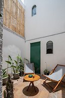 Rooftop Hot Tub 3 levels 5br in Villa