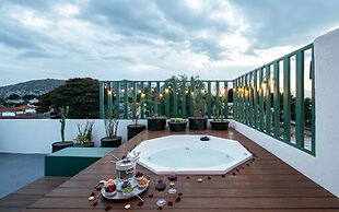 Rooftop Hot Tub 3 levels 5br in Villa