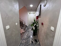 Pearl Apartments