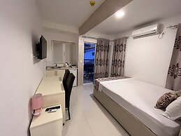Pearl Apartments