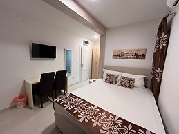 Pearl Apartments
