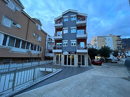 Pearl Apartments