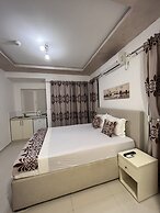 Pearl Apartments