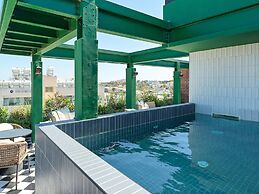 LIV The City Suites