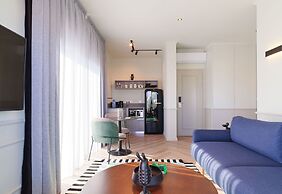 LIV The City Suites