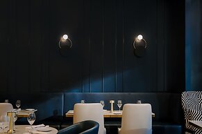 AZUR Legacy Collection Hotel