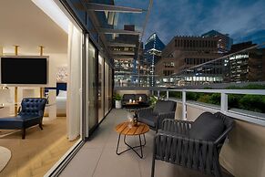 AZUR Legacy Collection Hotel