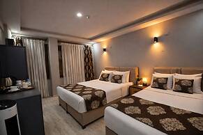 Whitestone Hotel