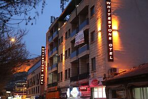 Whitestone Hotel