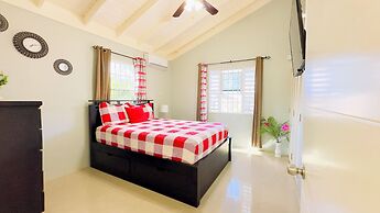 Jhadano Villa 3BR Pool Shuttle 3 Mins to Beach