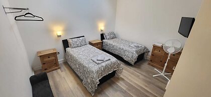Deepcut Lodge Bed and Breakfast Self Service